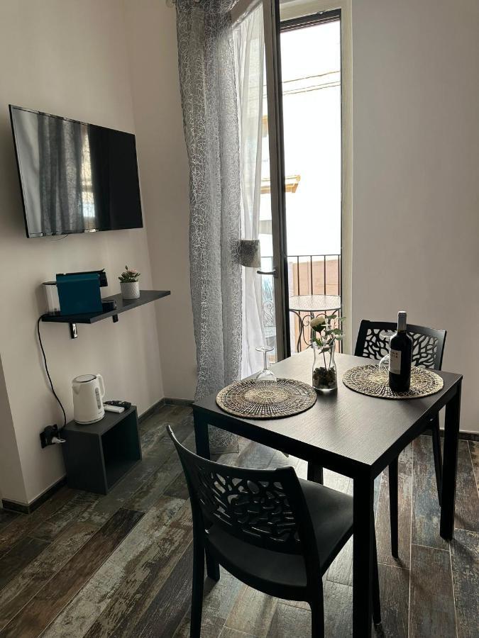 J&j Apartment